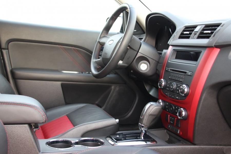  Ford Fusion Sport 2010 года  (фото 17 из 37)
